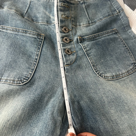 Cropped Wide Leg Denim Jeans - Picture 5 of 5